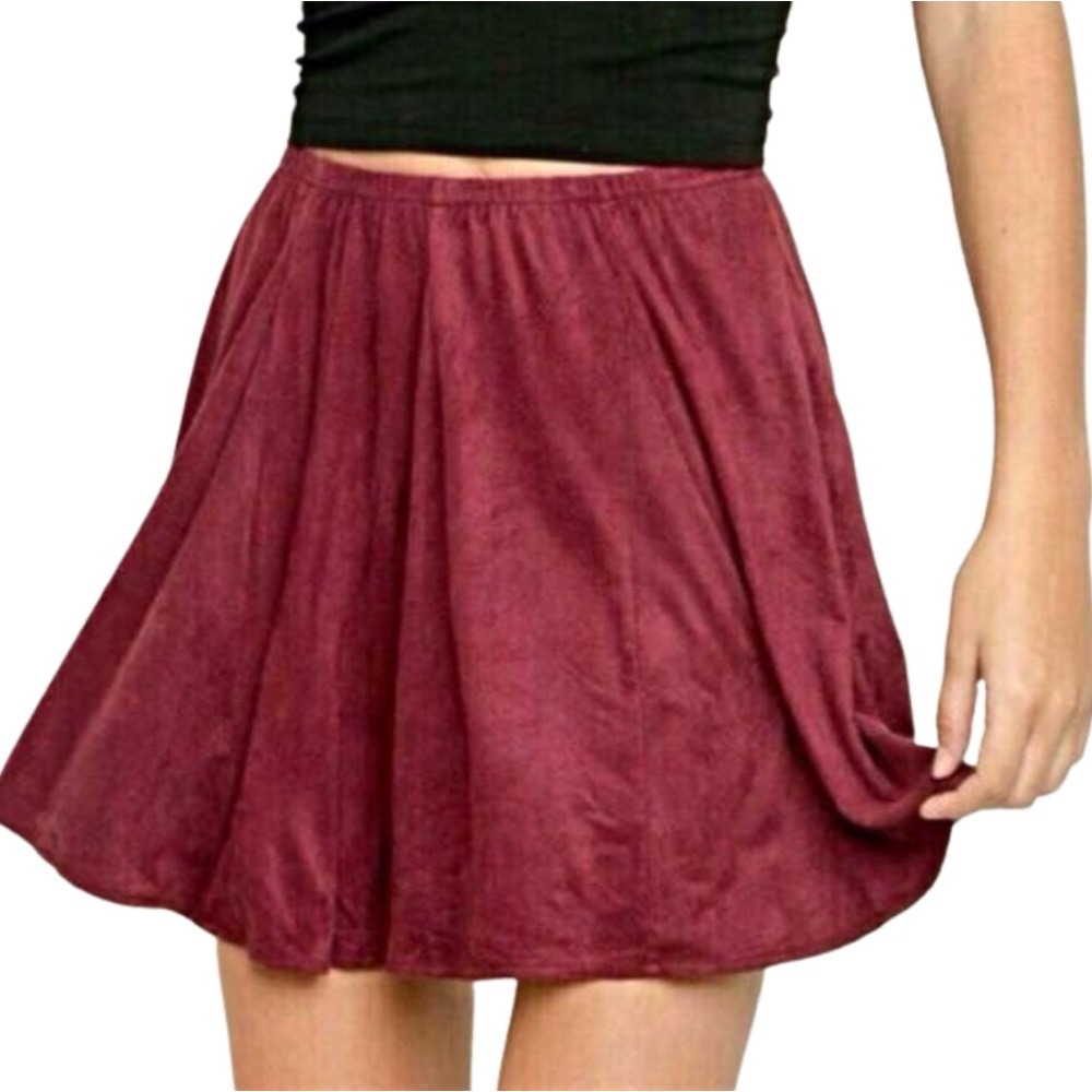 Brandy Melville Sanny Skater Skirt OS Burgundy